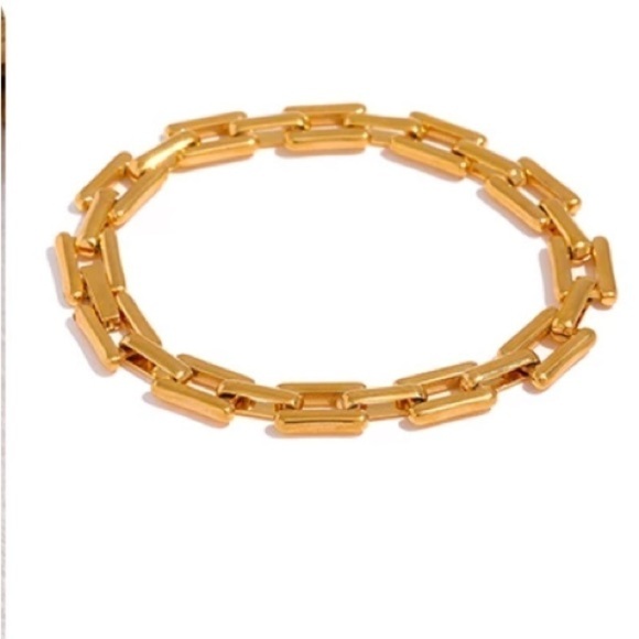 New 18k gold plated square cuban link chain bracelet - Picture 9 of 12